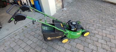 Rasaerba trazionato John Deere r54s