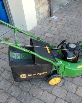 Rasaerba trazionato John Deere r54s