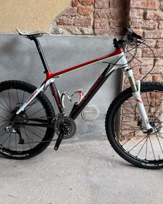MTB Carrera FullCarbon 26’