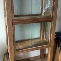 Vetrina in legno massello