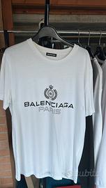T-shirt Balenciaga