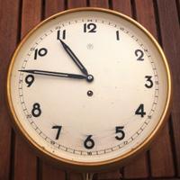 Orologio da parete Junghans anni 50.