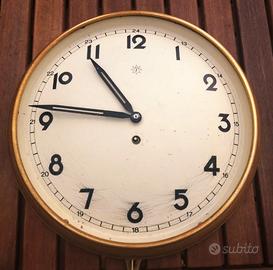 Orologio da parete Junghans anni 50.