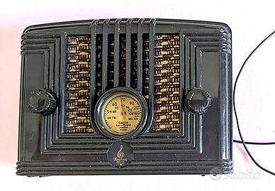 Mini radiosveglia a batterie vintage