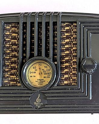 Mini radiosveglia a batterie vintage