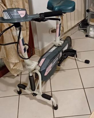 cyclette silhouette palestra 