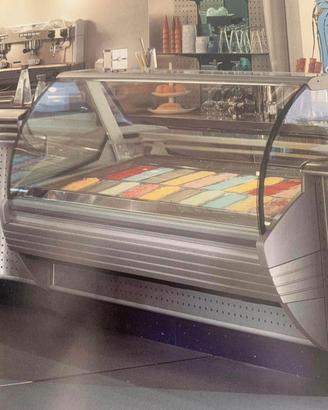 vetrina gelateria come nuovo