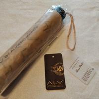 ombrello nuovo Alviero martini