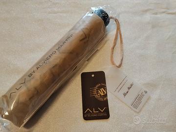 ombrello nuovo Alviero martini