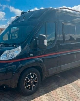 Adria Black sound serie limitata  su Ducato Maxi 