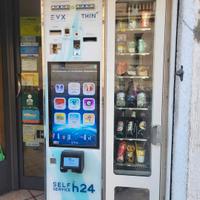 distributore sigarette + frigo