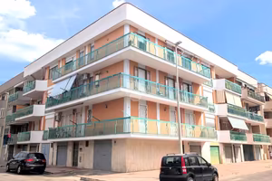 4 LOCALI A MARGHERITA DI SAVOIA