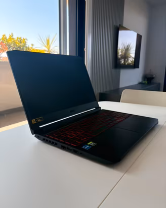Acer Nitro 5 Gaming- Intel core i7-RTX-144hz