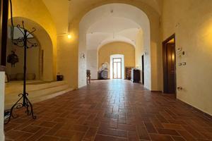 CASA SEMINDIPENDENTE A MONTE SAN GIOVANNI CAMPANO