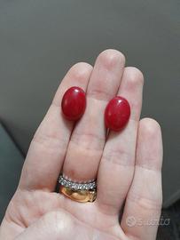 chic orecchini di altri tempi in  giada rossa 