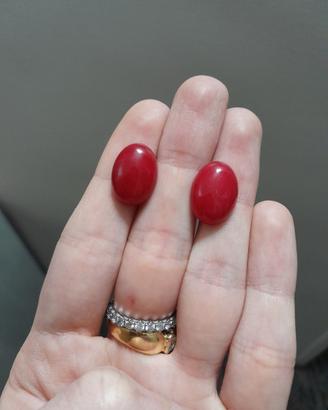 chic orecchini di altri tempi in  giada rossa 