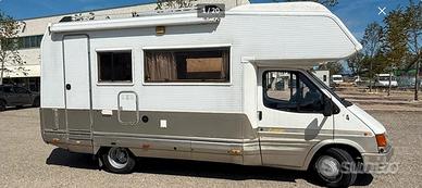 Laika ecovip 4 ford 2.5 td 5 posti letto anno 1995