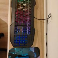 tastiera da gaming con mouse +tappetino 