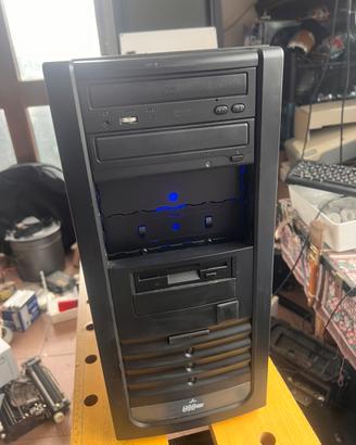 Pc per uso ufficio o domestico led RGB