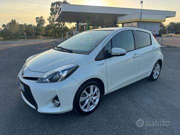 Toyota Yaris 1.5 Hybrid 5 porte Active