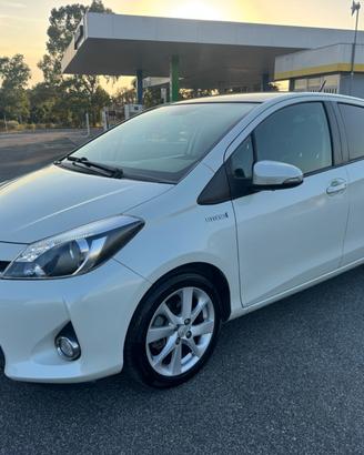 Toyota Yaris 1.5 Hybrid 5 porte Active