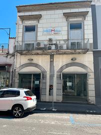 Locale commerciale corso durante Frattamaggiore