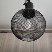 Lampadario in ferro battuto a globo