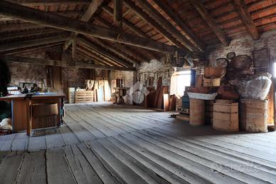 RUSTICO A TAVAGNACCO