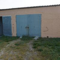 Garage e posti auto/barche in via Cavallarola