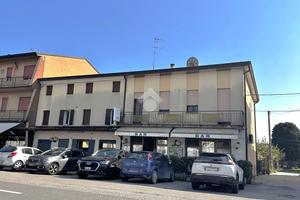 6 LOCALI A NOALE