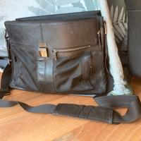 Borsa porta pc in pelle piquadro modello fu6181