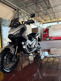HONDA X-ADV 750 2019