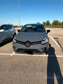 Renault Clio Moschino 1.5 90cv