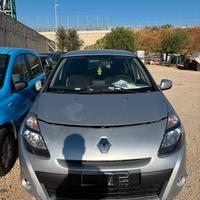 RICAMBI RENAULT CLIO 1.2 BENZINA ANNO:2010