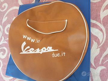 VESPA COPRIRUOTA DI SCORTA IN PELLE