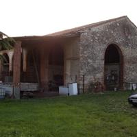 Vendita ex stalla con terreno di pertinenza