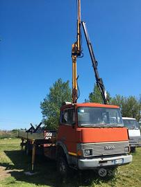 Fiat 110 con gru