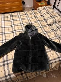 Pelliccia ecologica color grigio