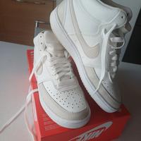 Nike 38 court vision mid