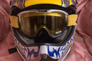 Casco motocross con occhialini Ufo plast