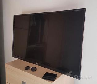 LG 43” Smart TV 4K Ultra HD