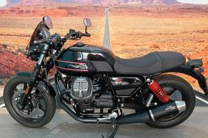 Moto Guzzi V7 IV Stone special edition