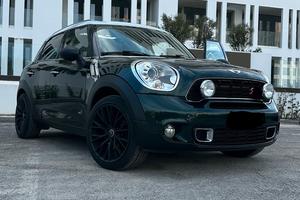 MINI COOPER SD COUNTRYMAN All4. Tetto