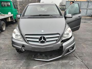 Mercedes classe B W245 200CDI 2011 automatico rica