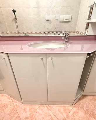 Mobile bagno rosa