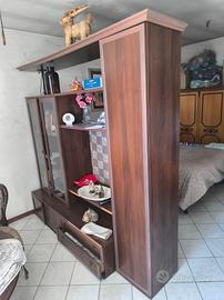 Lbreria passante con vetrina