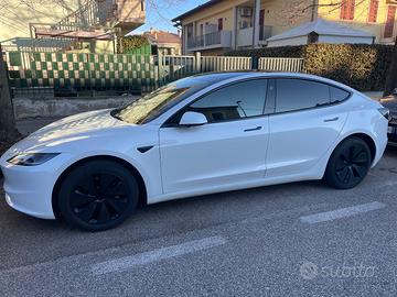 Tesla model 3 highland dual Motor long range