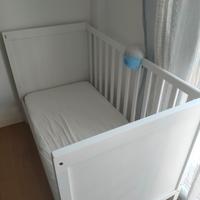 Lettino/culla con materasso ikea