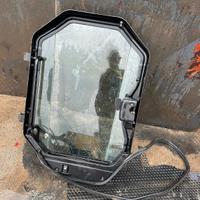 A145 Porta in vetro per mini pala Caterpillar