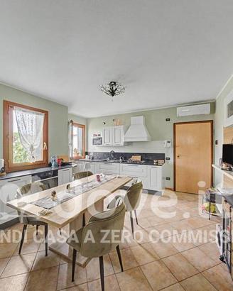 Appartamento di 109 m² con 3 locali a Crocetta del